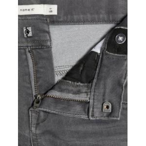 medium grey den