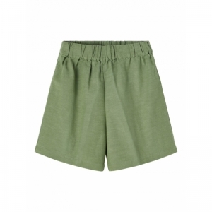  hedge green