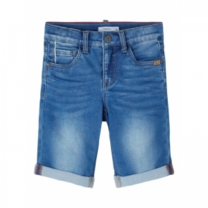 medium blue den