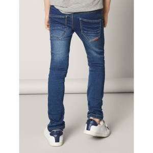 medium blue den