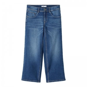 medium blue den