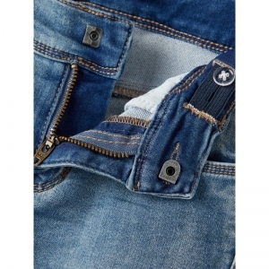 medium blue den