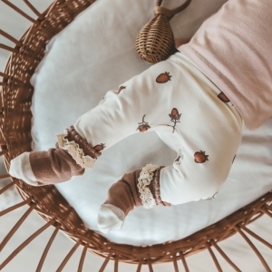 antique white