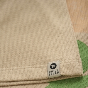 t-shirt structure print latte sand