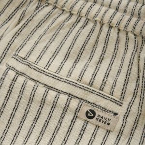 shorts small stripe sandshell