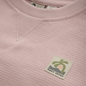 t-shirt print pale mauve