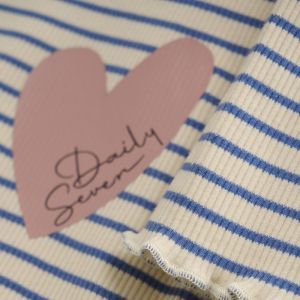 t-shirt striped cloud