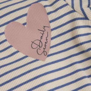 t-shirt striped cloud