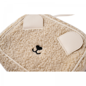 C89.102.87117 beige