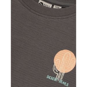 t-shirt structure print thunderstorm