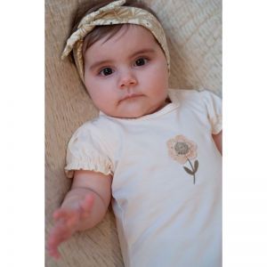 t-shirt-letyourdreamsblossom offwhite