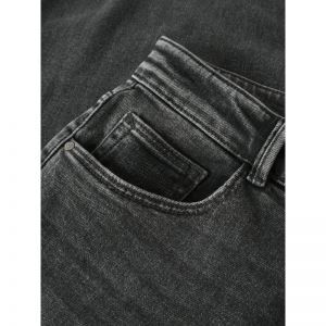 medium grey den